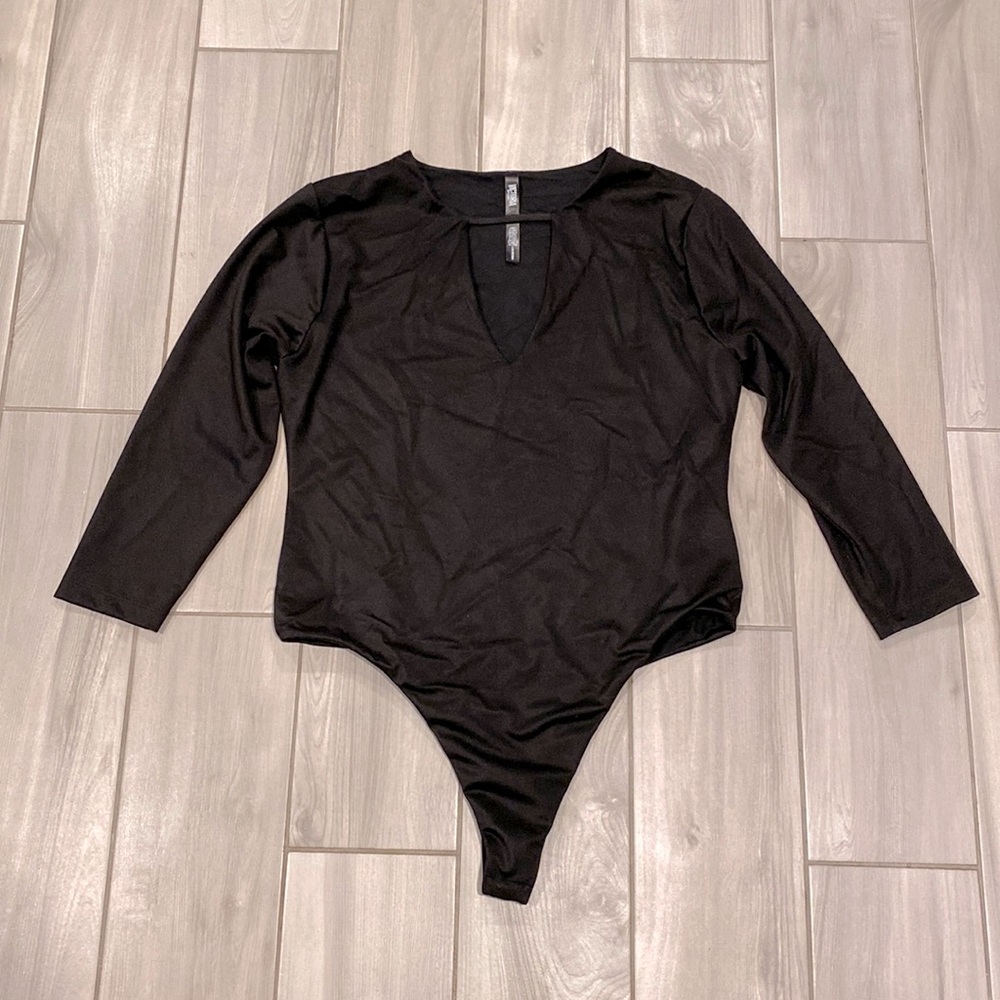 VS bodysuit size large